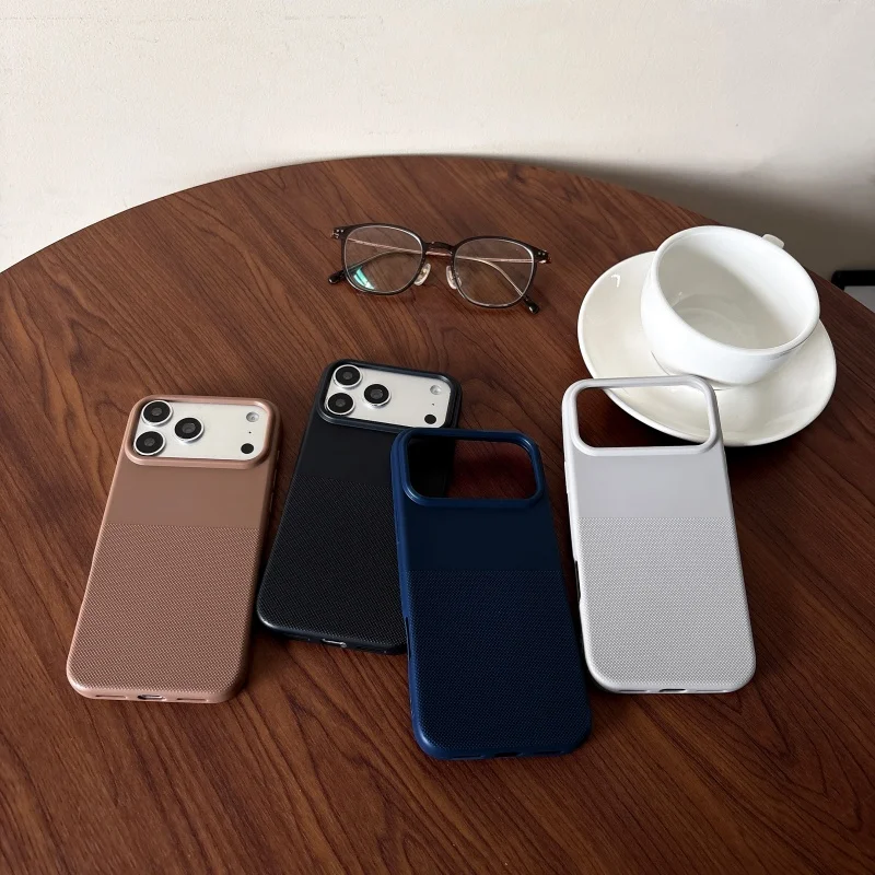 غطاء هاتف سيليكون أنيق بنقشة ا - مراجعة Phone Accessories Nothing وسعره