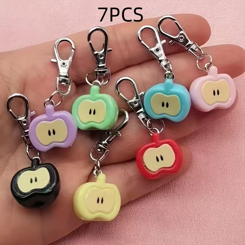 7 قطع من سلسلة مفاتيح على شكل  - مراجعة Phone Accessories Are وسعره